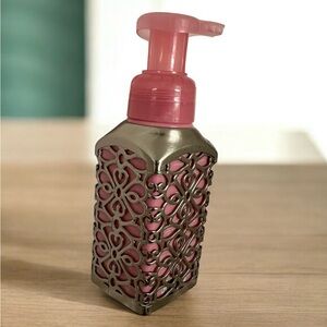 Bath & Body Works Heart Scroll Soap Sleeve